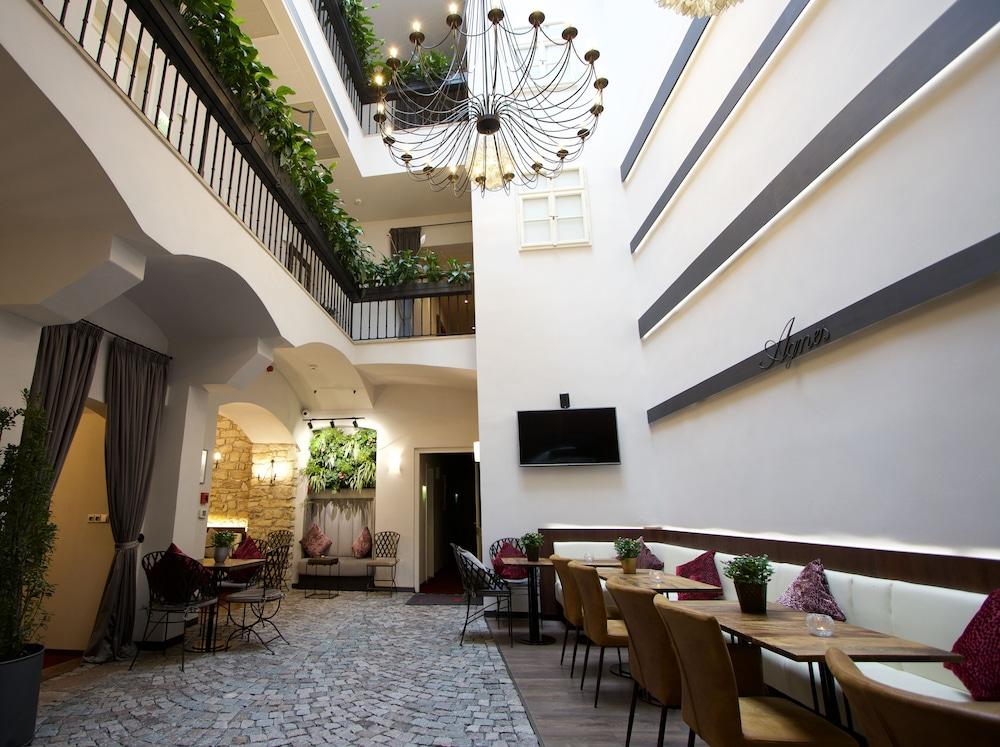 Hotel Residence Agnes Praga Exterior foto